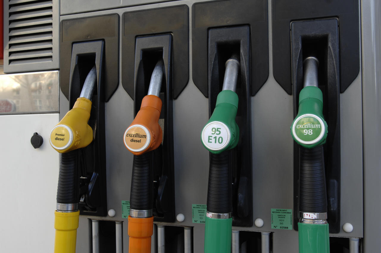 Les principaux sites pour connaître le prix de l'essence et du diesel